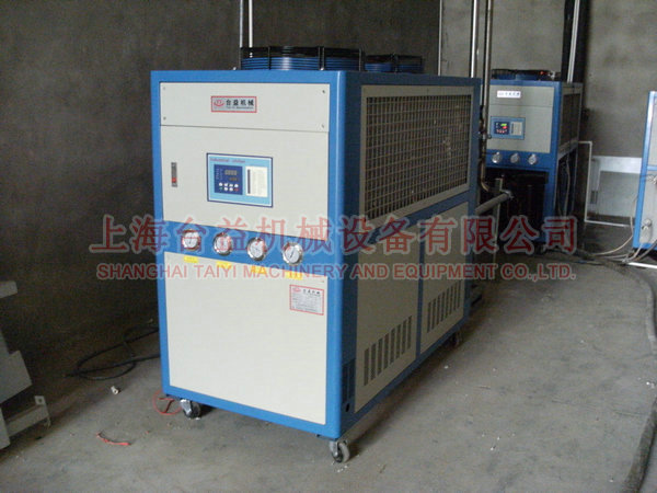 Water chiller for used in electronics factory 